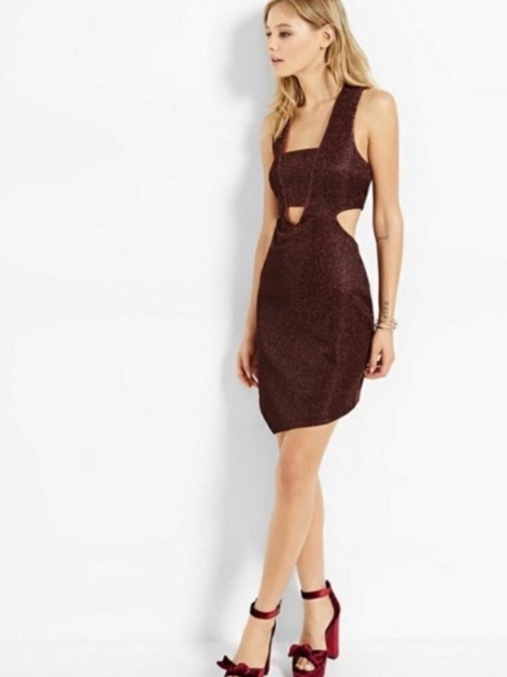Express Women’s Maroon Burgundy Glitter Cut Out Bodycon Mini Dress Size 10 - Picture 2 of 8